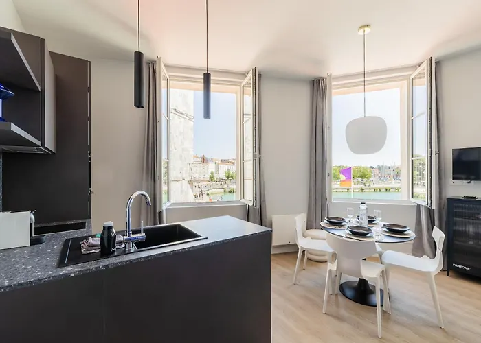 Chic Vue Imprenable Sur Le Vieux Port 라로셸